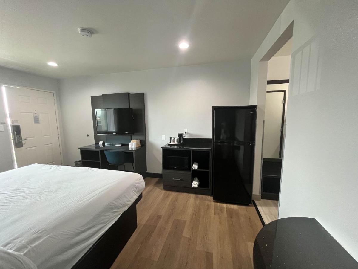 Motel 6-Escondido, Ca Екстер'єр фото