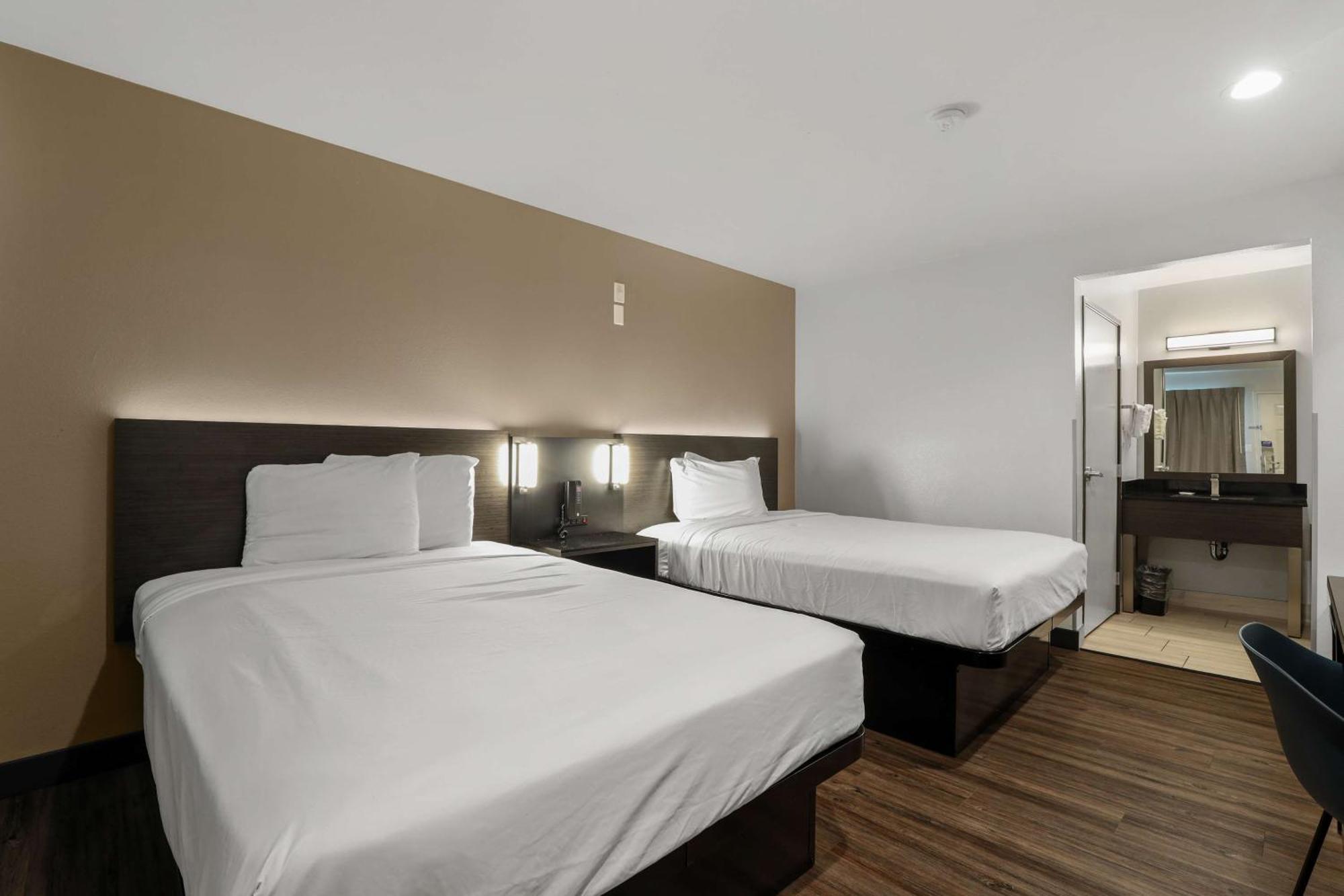 Motel 6-Escondido, Ca Екстер'єр фото