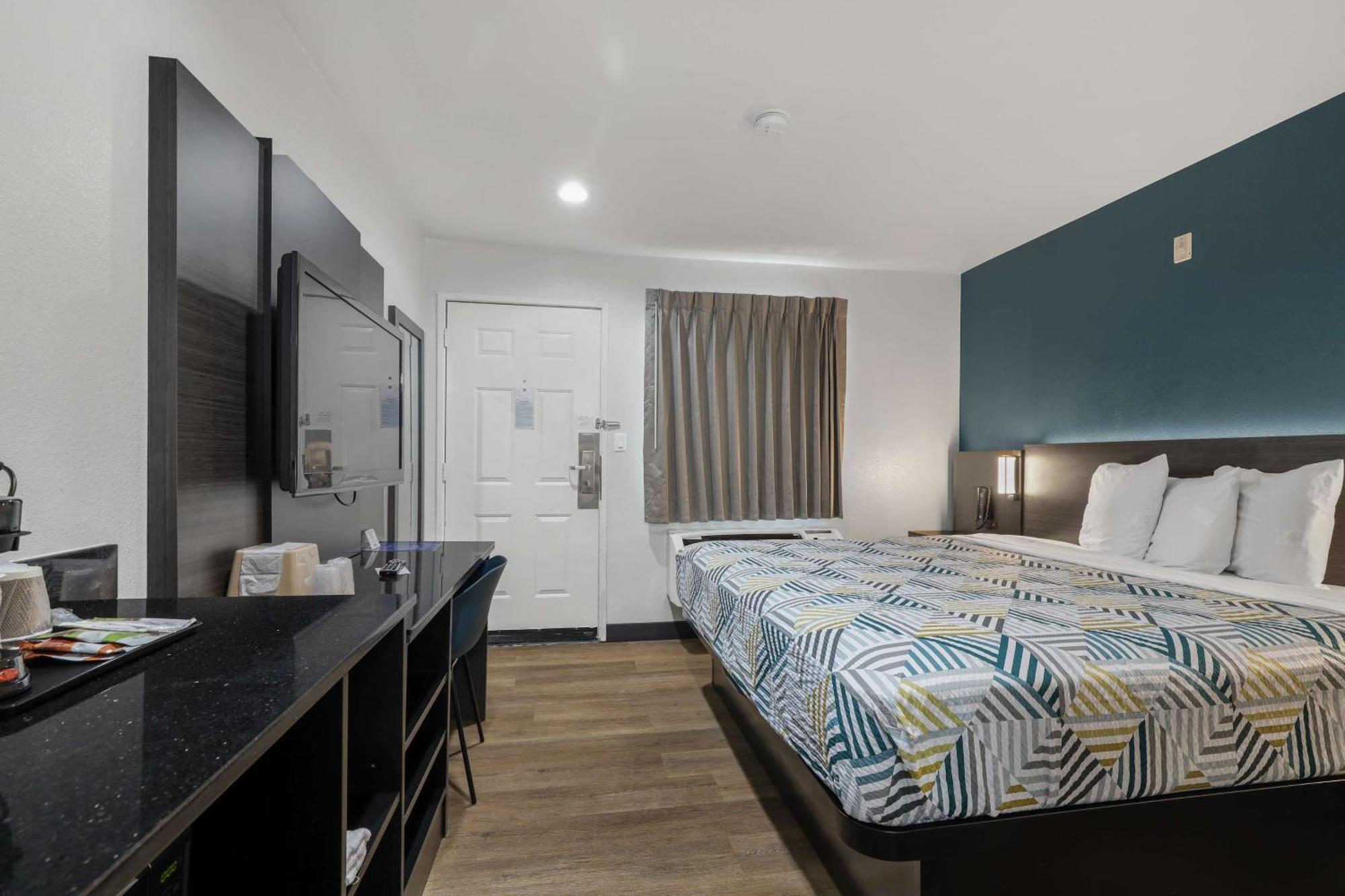 Motel 6-Escondido, Ca Екстер'єр фото